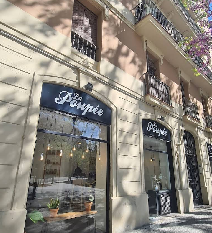 La Poupée