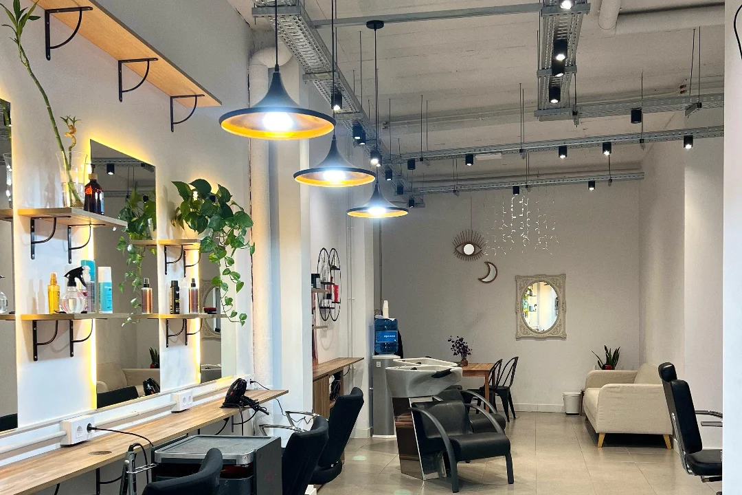 salón belleza mona studio